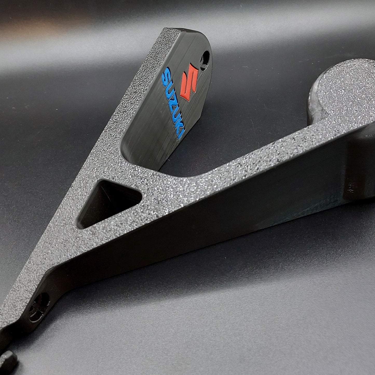 Suporte Capacete Suzuki